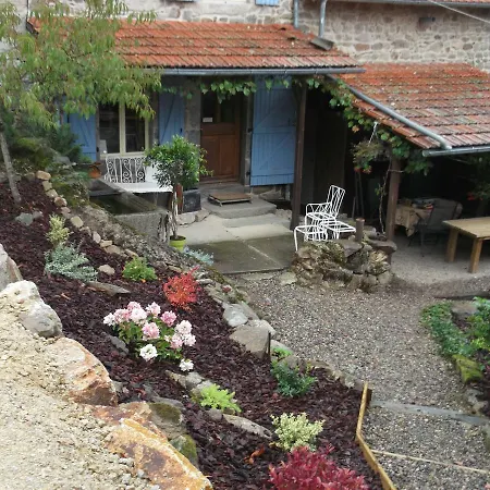 Bergeveaux Bed & Breakfast *